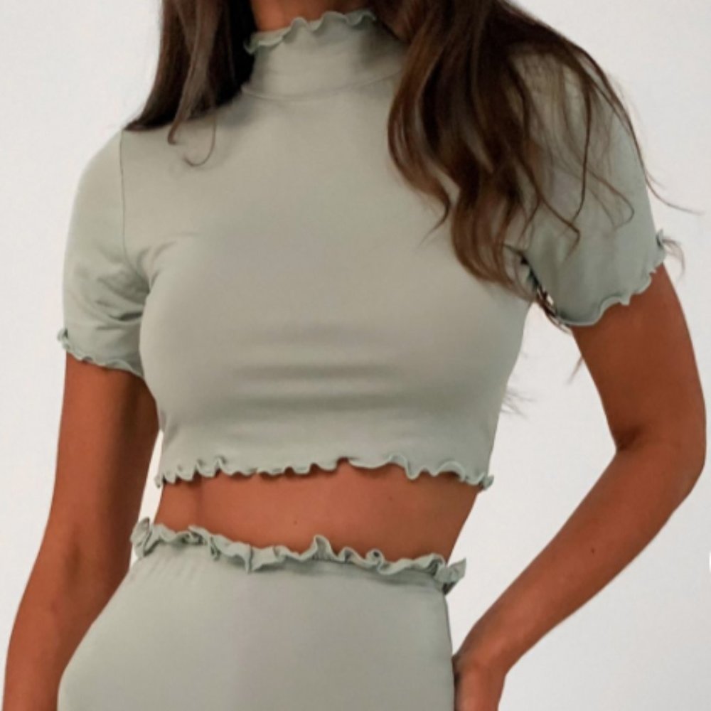 Missguided Coord SS Crop Top Lettuce Hem